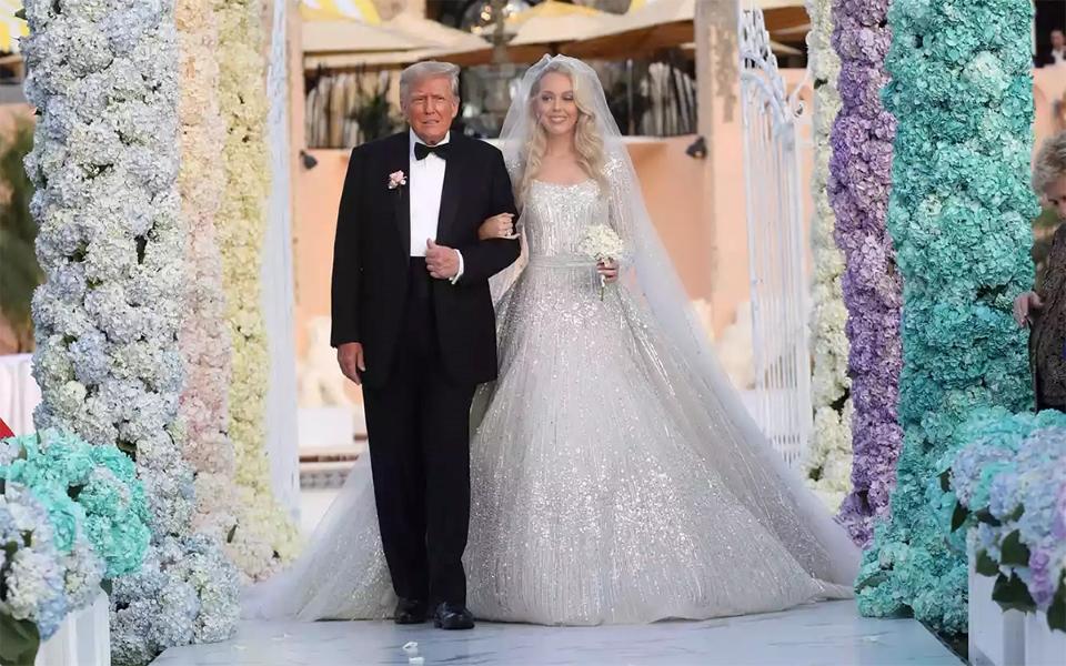 Có gì đặc biệt trong đám cưới con gái tỷ phú Donald Trump với chú rể tỷ phú Nigieria: Nhẫn cưới kim cương triệu đô, sự xuất hiện của em trai cùng cha khác mẹ ây chú ý - Ảnh 1.