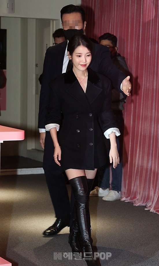Park Min Young lần đầu lộ diện sau lùm xùm với bạn trai CEO, đọ sắc cực gắt bên “em gái quốc dân” IU - Ảnh 5.
