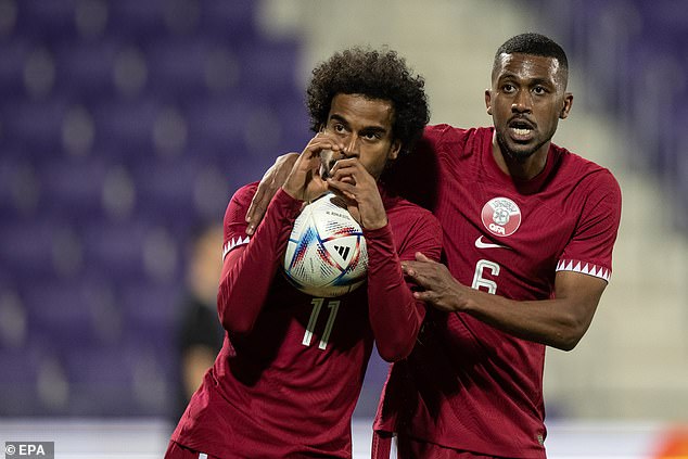 FIFA bị cảnh báo về tính liêm chính của Qatar trước ngày khai mạc World Cup - Ảnh 3.