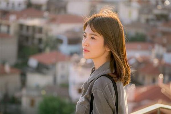 (TIN CHỦ NHẬT) 5 diễn viên 'một màu' của màn ảnh Hàn: Song Hye Kyo 'lụy tình', Lee Min Ho chỉ thích làm trai đẹp giàu có - Ảnh 13.