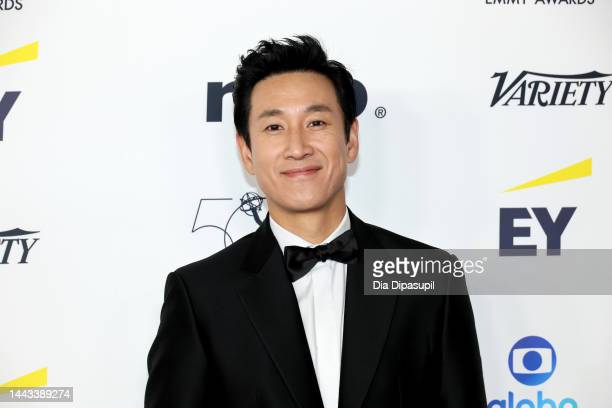 Thảm đỏ Emmy 2022: Song Joong Ki quá bảnh, Bi Rain - Im Si Wan lấn át dàn sao thế giới vì màn đọ chiều cao hài hước - Ảnh 9.