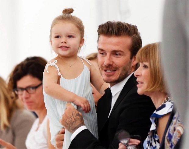 Công chúa nhỏ nhà triệu phú Beckham: Sinh ra đã ngậm thìa bạc nhưng được dạy dỗ rất kỷ luật, bộc lộ tài năng trong lĩnh vực không ngờ  - Ảnh 2.