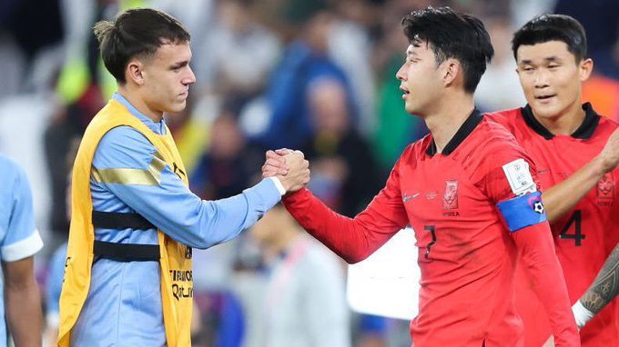 Điểm nhấn Uruguay 0-0 Hàn Quốc: Các ngôi sao mờ nhạt