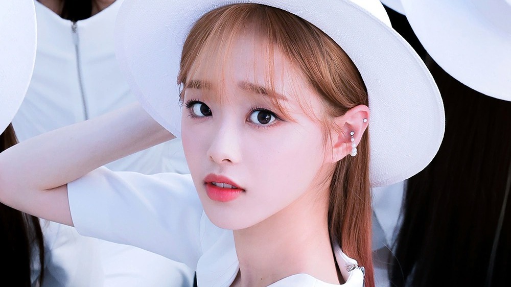 Chuu - Thành viên nổi tiếng nhất LOONA bị gạch tên khỏi nhóm vì lộng quyền, xúc phạm nhân viên