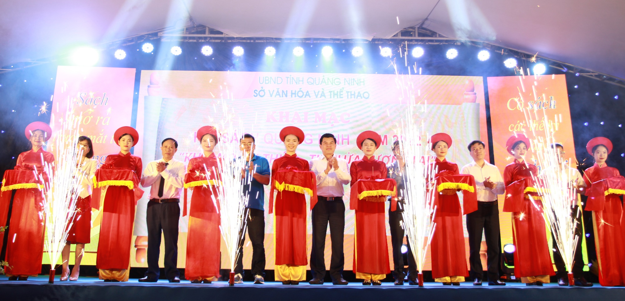 Khai mạc Hội sách Quảng Ninh năm 2022 - Ảnh 3.
