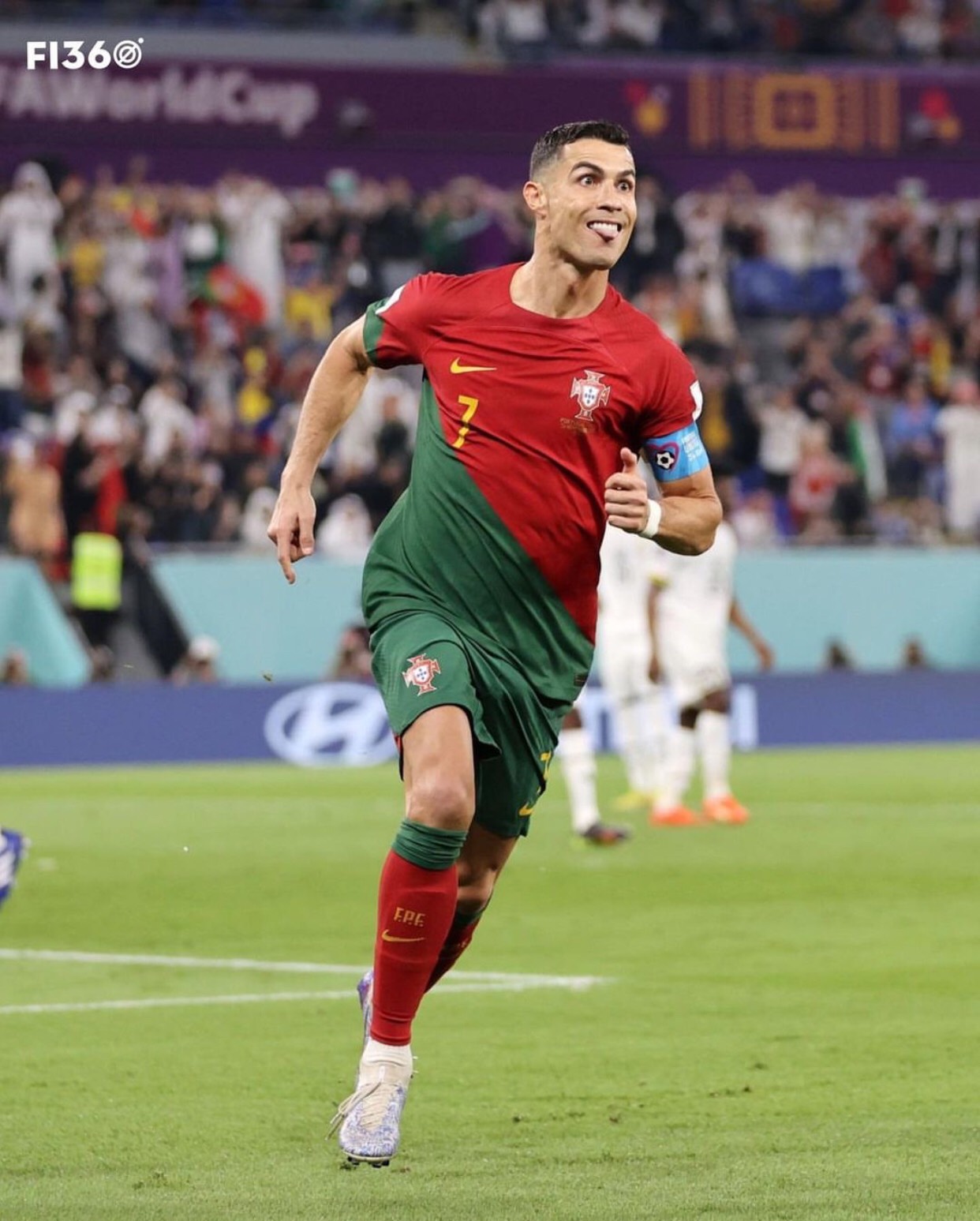 Ronaldo trở thành cầu thủ đầu tiên ghi bàn tại 5 kỳ World Cup  - Ảnh 15.