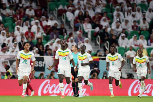  Kết quả bóng đá Qatar 1-3 Senegal: Senegal tràn trề hi vọng đi tiếp  - Ảnh 1.