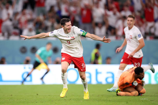 Điểm nhấn Ba Lan 2-0 Ả rập Xê út: Lewandowski ghi bàn đầu tiên ở World Cup - Ảnh 4.