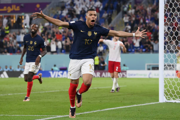 Kết quả bóng đá Pháp 2-1 Đan Mạch: Mbappe lập cú đúp, Pháp vào vòng 1/8 World Cup - Ảnh 1.