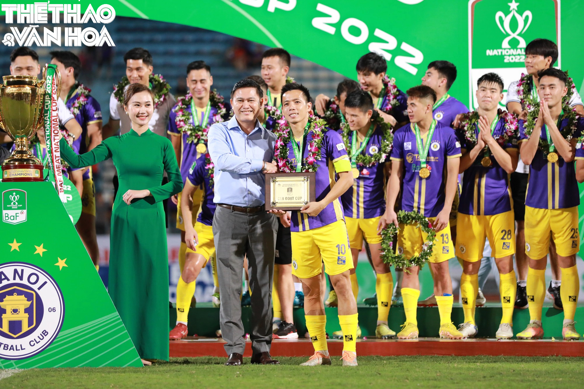 Khoảnh khắc CLB Hà Nội vô địch Cup Quốc Gia 2022 - Ảnh 7.
