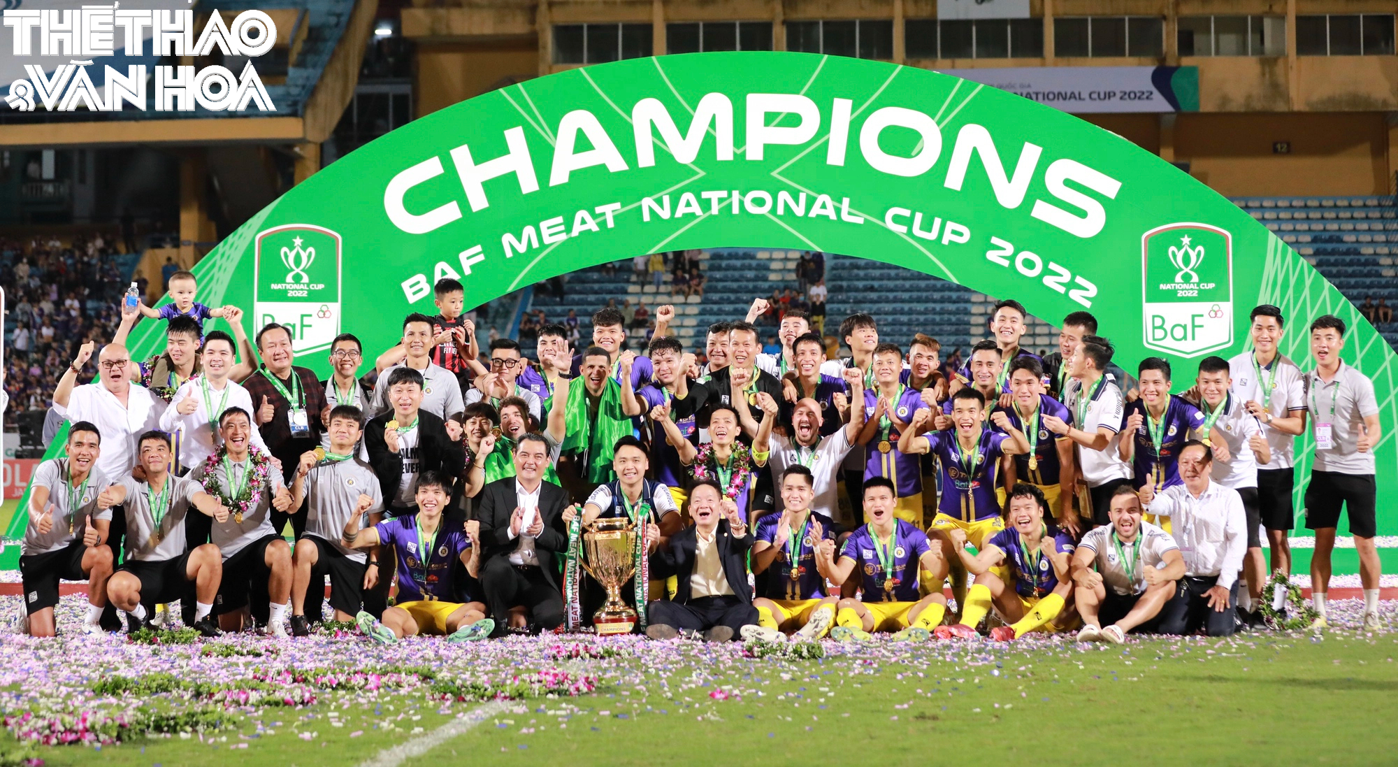 Khoảnh khắc CLB Hà Nội vô địch Cup Quốc Gia 2022 - Ảnh 2.