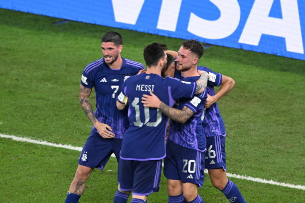 Đội hình dự kiến Hà Lan vs Argentina: Messi có dập tắt được 'lốc da cam'? - Ảnh 2.