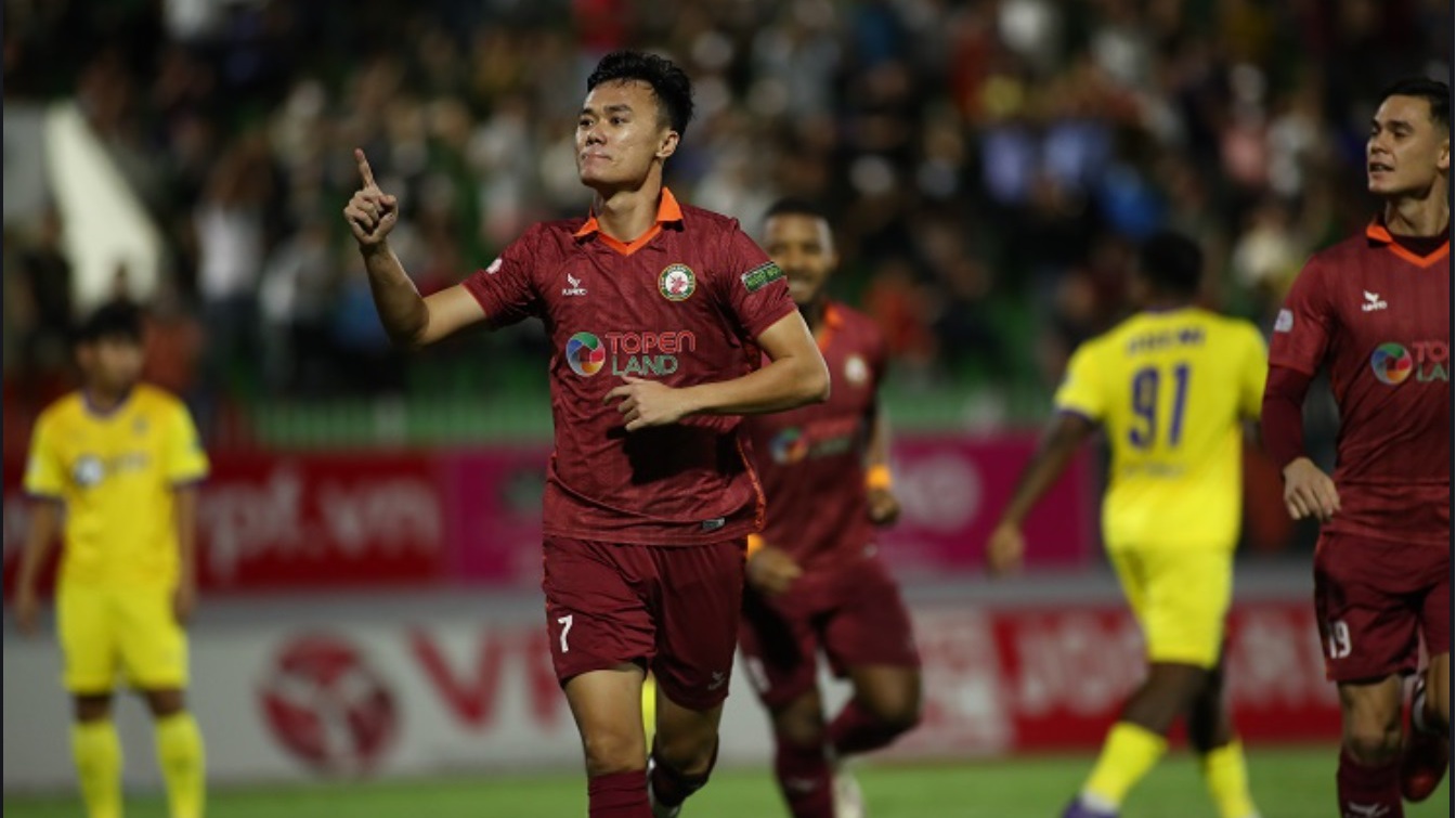 Video bàn thắng Bình Định 1-0 SLNA: Văn Lâm giúp đội nhà thoát thua