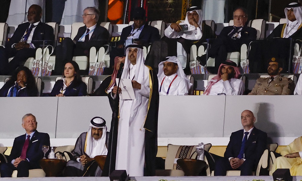 Vị vua đem World Cup 2022 về cho Qatar: Quân chủ tại vị trẻ nhất thế giới, bị “chọn” làm vua sau khi anh trai bỏ ngôi thái tử - Ảnh 6.