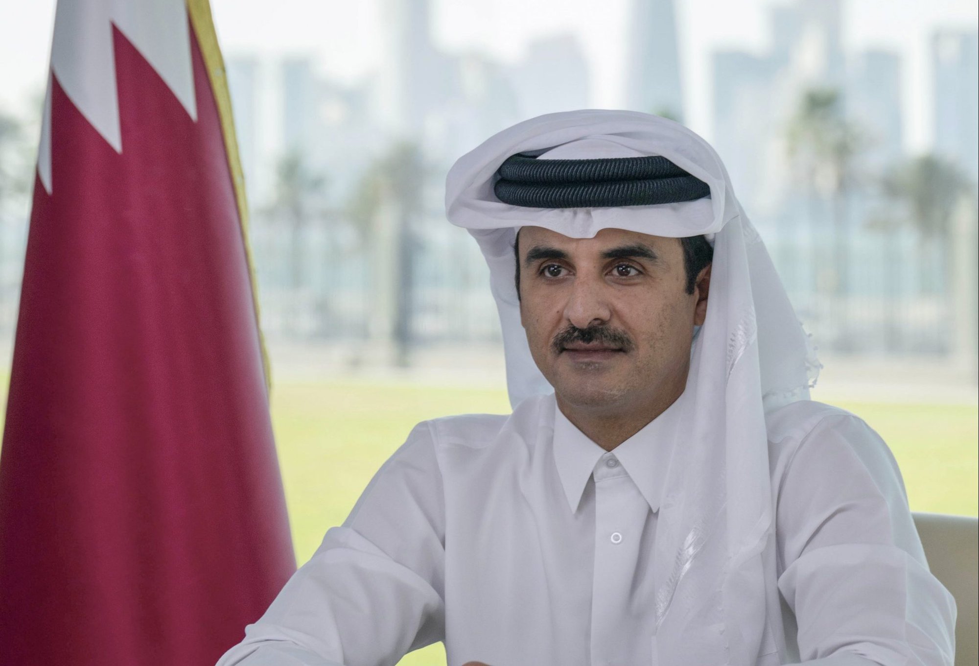 Vị vua đem World Cup 2022 về cho Qatar: Quân chủ tại vị trẻ nhất thế giới, bị “chọn” làm vua sau khi anh trai bỏ ngôi thái tử - Ảnh 1.