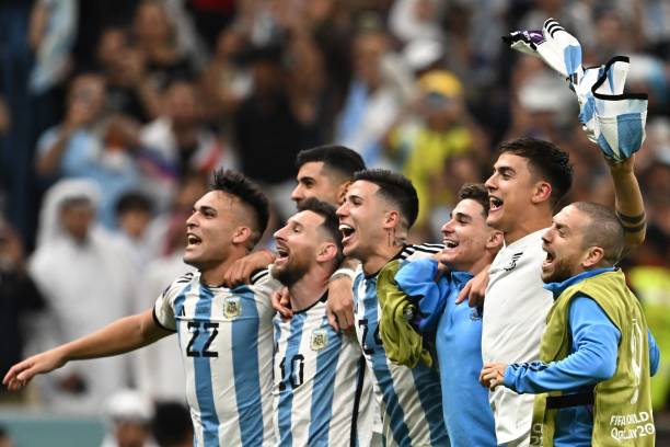 Argentina đánh bại Hà Lan, vào bán kết World Cup 2022