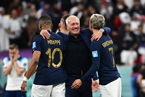 Tuyển Pháp giành quyền vào bán kết World Cup 2022
