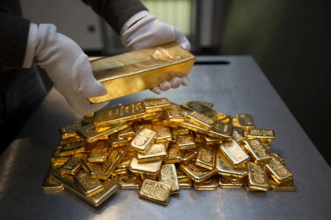 Giá vàng sáng 12/12 giao dịch trên mốc 67 triệu đồng/lượng - Ảnh 1.