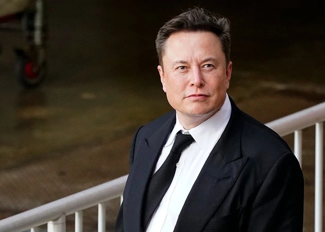 Tỷ phú Elon Musk khởi động lại dịch vụ đăng ký tích xanh cho tài khoản Twitter - Ảnh 1.