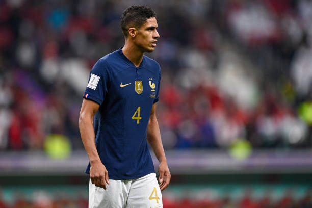 Varane bị cúm lạc đà, có thể vắng mặt ở chung kết World Cup 2022