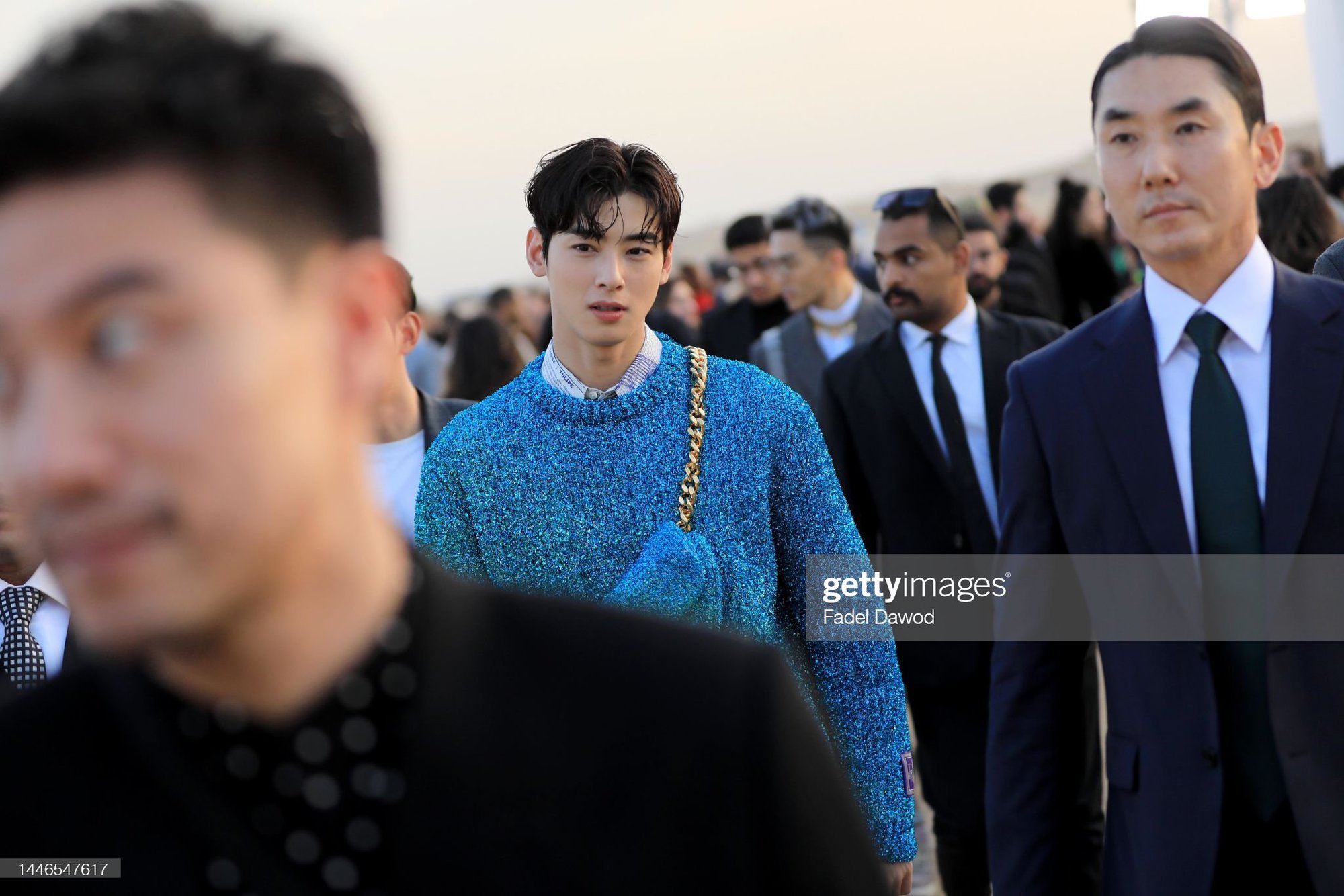 Getty Images cũng bó tay trước dàn nam thần Kpop: Cha Eun Woo - Jungkook đẹp như tượng tạc, em trai BTS và loạt mỹ nam so kè cực gắt - Ảnh 6.