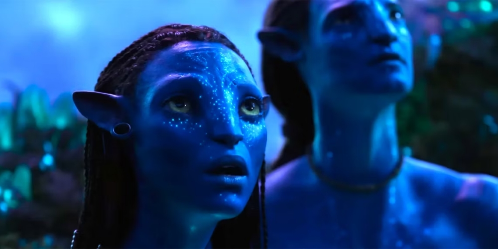 Với những kỹ xảo sống động và tinh vi nhất, James Cameron đã mang đến cho Avatar 3 một cách thức đặc biệt để áp dụng các yếu tố tâm lý và cảnh quay đầy tình cảm. Hãy đón xem phim và trải nghiệm những cảm giác mới lạ, đẹp mắt mà chỉ Avatar mang đến cho bạn.