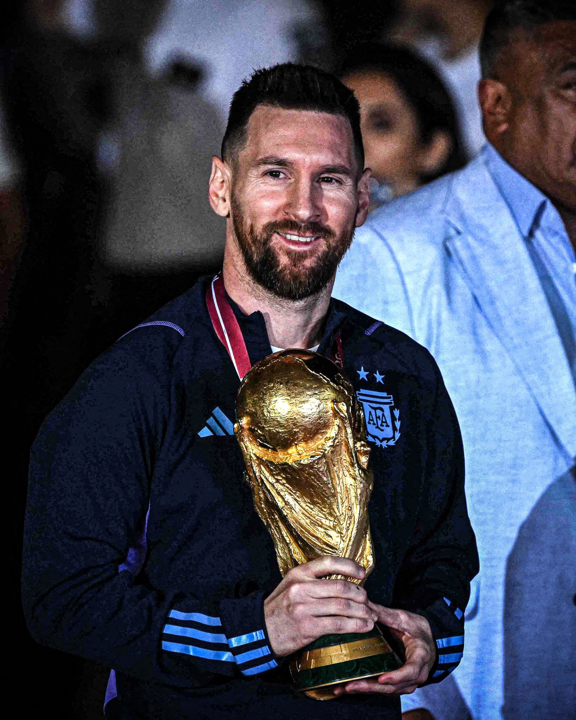 Hàng nghìn người hâm mộ đón đội tuyển Argentina trở về sau chức vô địch World Cup - Ảnh 6.