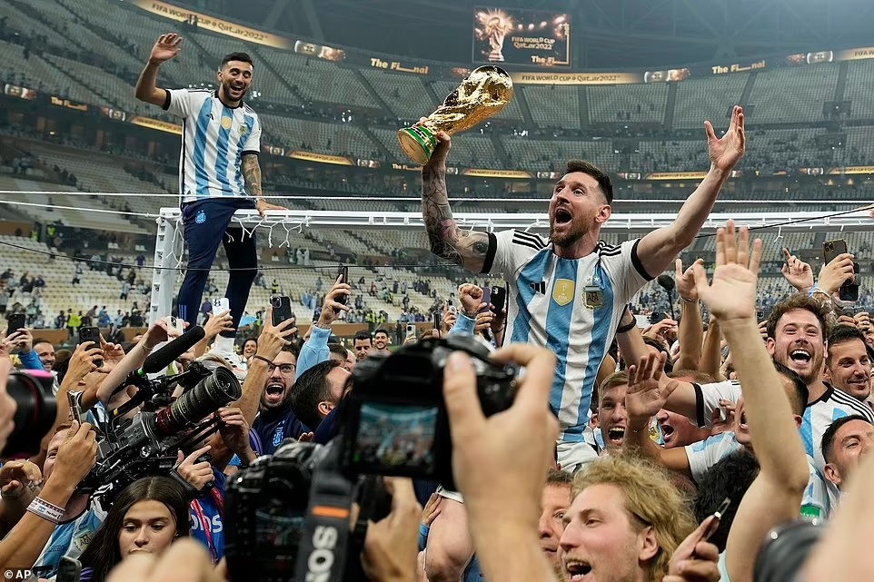 &quot;Tư duy phát triển&quot;: thứ 'vũ khí' giúp Lionel Messi giành được chiếc cúp vô địch World Cup - Ảnh 3.