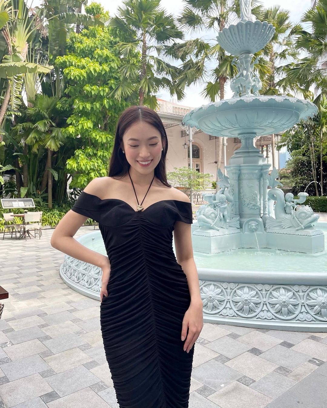Đi tiệc cuối năm không biết mặc gì thì mau tham khảo địa chỉ sắm váy áo của mỹ nhân Việt  - Ảnh 5.