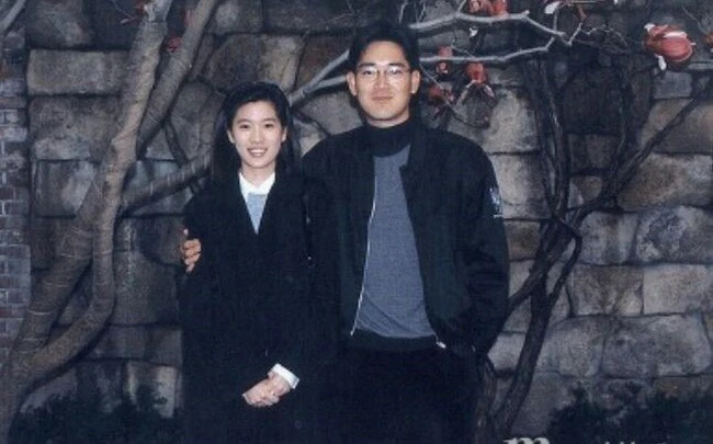 Duyên lạ của sao Hàn và công tử, tiểu thư gia tộc Samsung: 2 Á hậu mang danh con dâu, tài tử Squid Game yêu vợ cũ Thái tử - Ảnh 4.