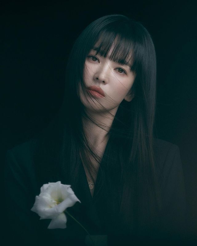 Song Hye Kyo tung ảnh bộ đẹp như mơ, netizen ùn ùn quay xe giữa nghi vấn lợi dụng quyền lực xoá ảnh lão hoá - Ảnh 3.