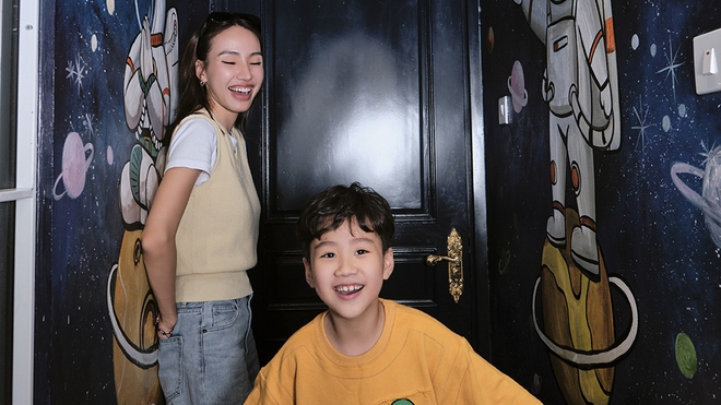 "Xoá" nỗi sợ của con trai trong phòng ngủ quá rộng, Gigi Hương Giang quyết định chi 200 triệu cải tạo phòng 42m2 thành 5 lớp không gian kích thích sáng tạo