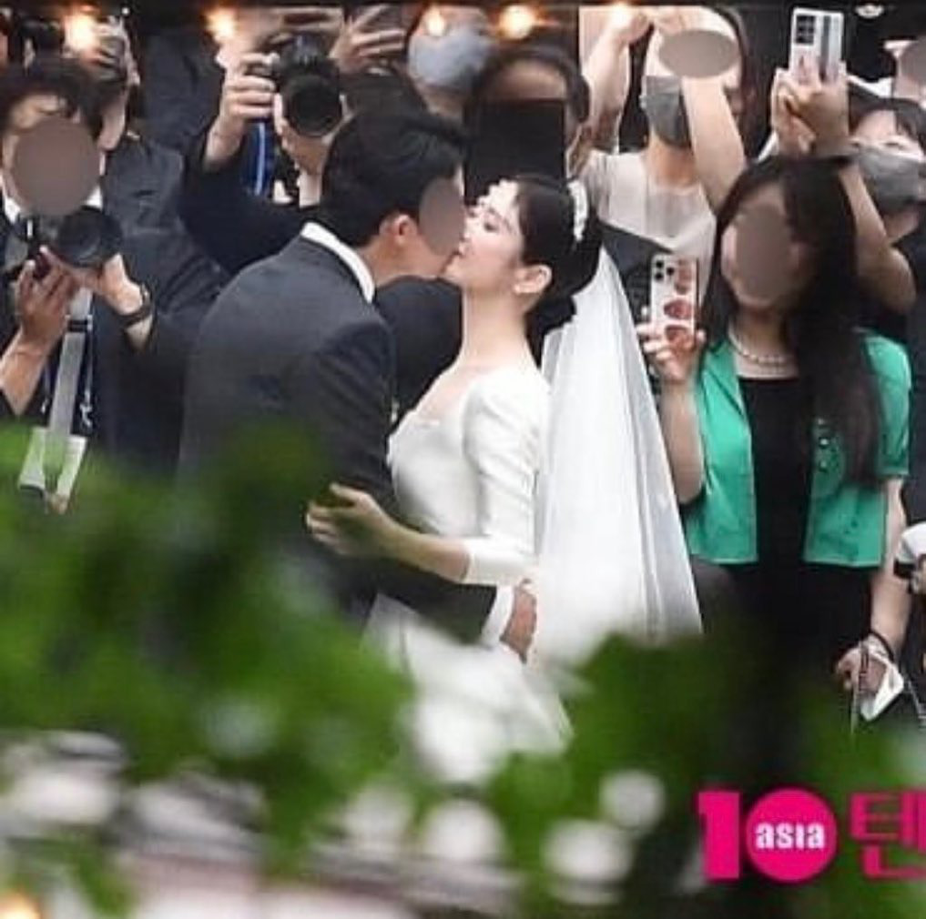 2022 - Năm Kbiz toàn tin hỷ của sao hạng A: Đám cưới BinJin và Park Shin Hye như lễ trao giải, Gong Hyo Jin - Jiyeon quá độc lạ - Ảnh 15.