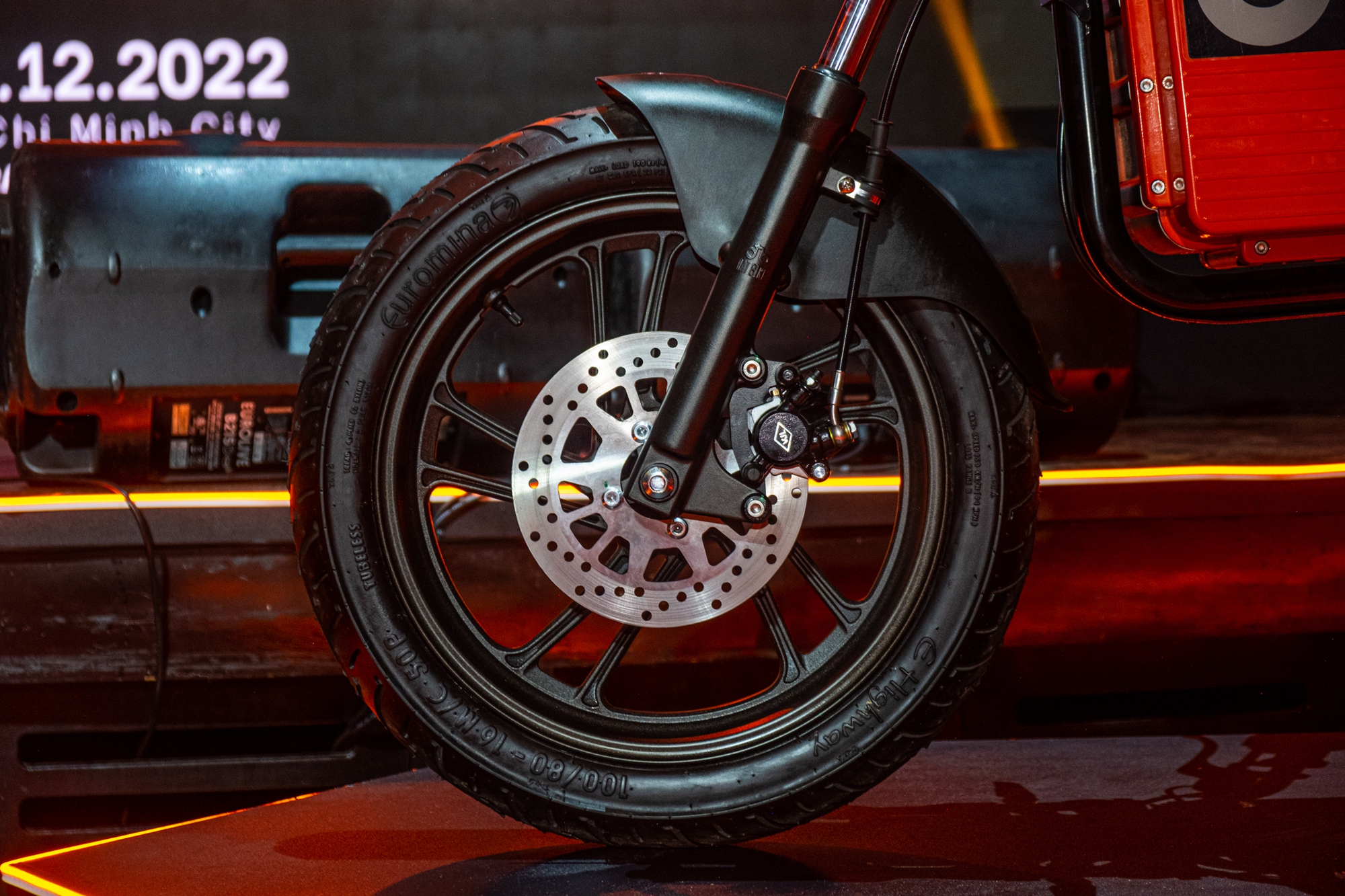 Ra mắt Dat Bike Weaver++: Giá 65,9 triệu đồng, dáng cổ điển, sạc nhanh chưa từng có tại Việt Nam - Ảnh 5.