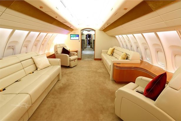 Bên trong “cung điện trên không” của Hoàng gia Qatar giá hơn nửa tỷ đô: To hơn cả máy bay thương mại và trang hoàng nội thất choáng ngợp - Ảnh 2.