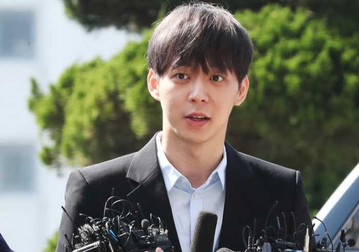 Lee Bum Soo phủ nhận lạm dụng quyền lực, Park Yoochun thua kiện quản lý cũ - Ảnh 3.