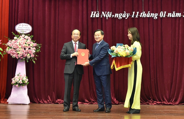 Công bố quyết định bổ nhiệm Chủ tịch Viện Hàn lâm Khoa học xã hội Việt Nam - Ảnh 1.