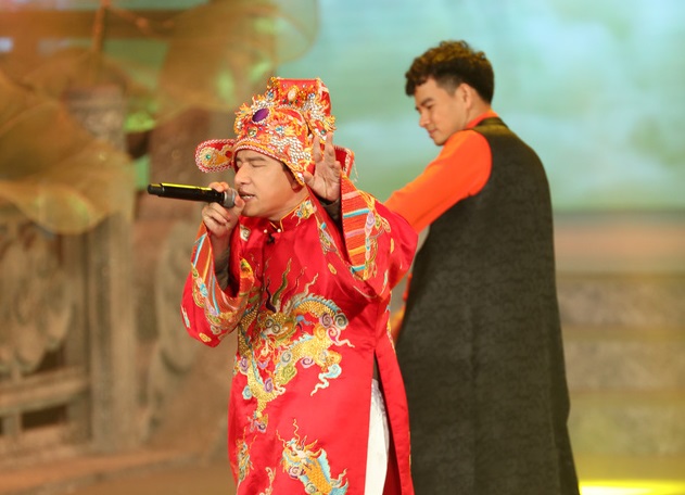 NSƯT Quang Thắng tái hiện loạt hit 'gây bão' trong 'Táo quân 2023' - Ảnh 1.