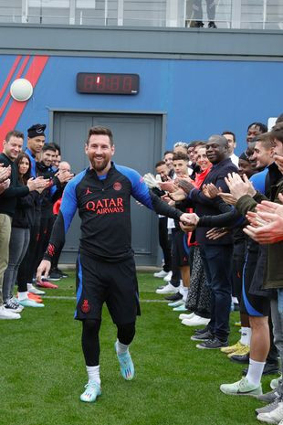 Messi bị cấm ăn mừng cho chức vô địch World Cup tại PSG ngày trở lại - Ảnh 4.