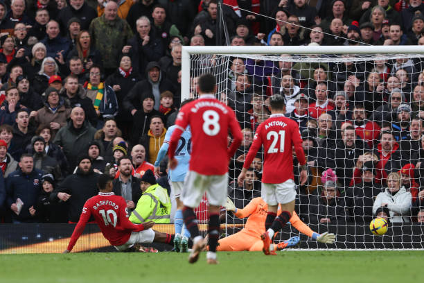 Kết quả MU 2-1 Man City: Rashford tỏa sáng, 'Quỷ đỏ' ngược dòng ngoạn mục - Ảnh 7.