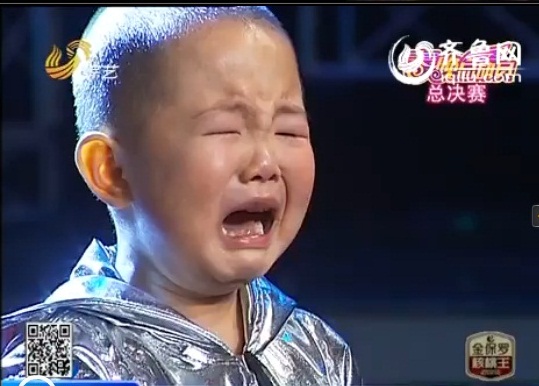 "Thần đồng nhảy" của Trung Quốc 3 tuổi kiếm được cả tỷ đồng, nhưng càng lớn càng hỗn láo, ngỗ ngược: Cuộc sống hiện tại hoàn toàn đối lập! - Ảnh 4.