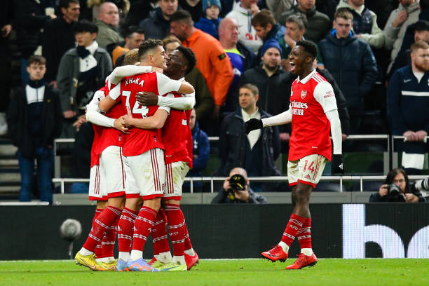 Arsenal thắng thuyết phục chủ nhà Tottenham 2-0 ở trận derby London