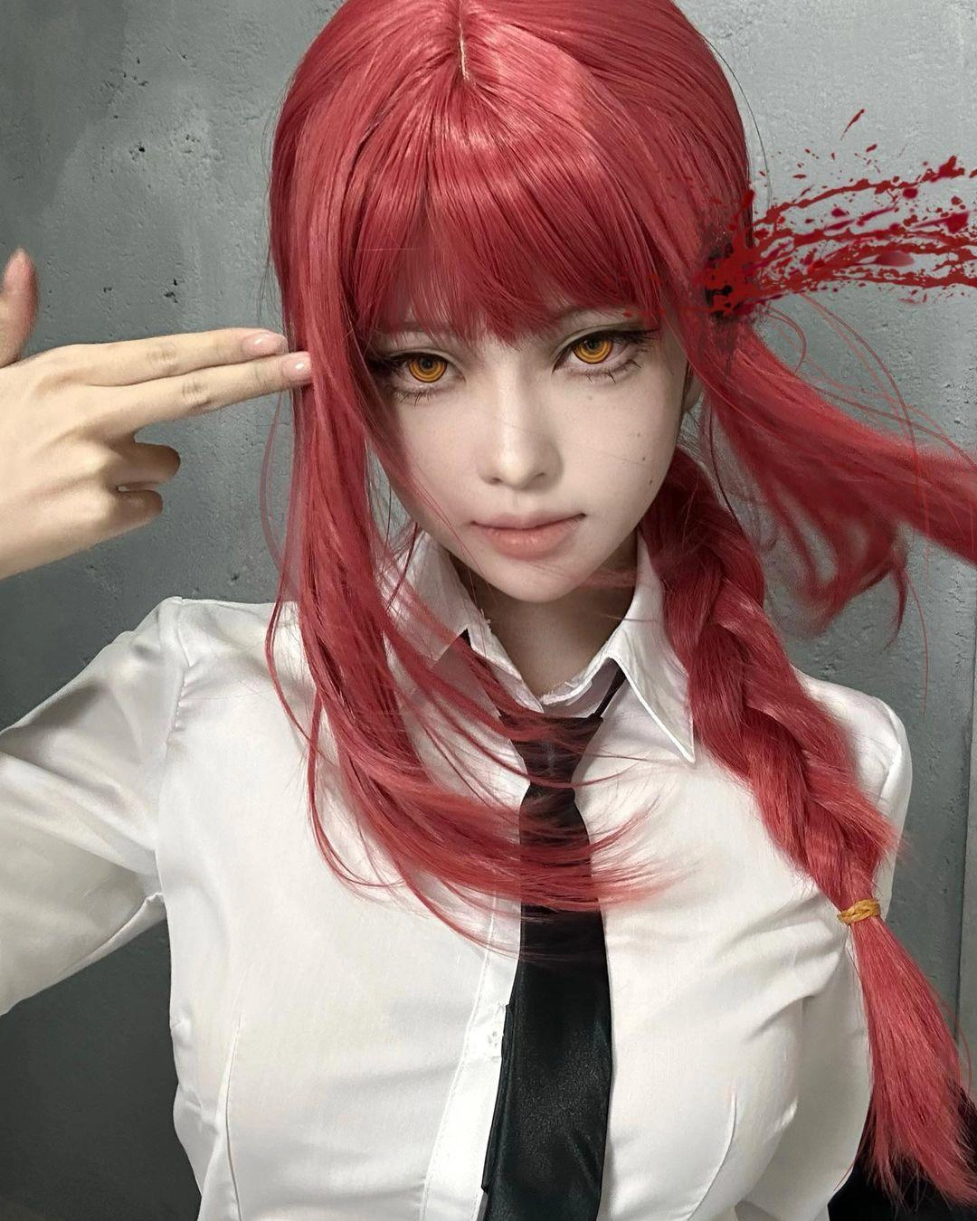 Cosplay Makima trong Chainsaw Man khiến người hâm mộ thích thú vì &quot;ăn đứt bản gốc&quot; - Ảnh 4.