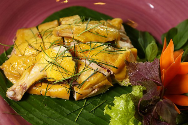 Đầu năm ăn gì cho &quot;đỏ&quot;: Những món mà người Việt hay ăn trong ngày Tết để mang lại may mắn - Ảnh 5.