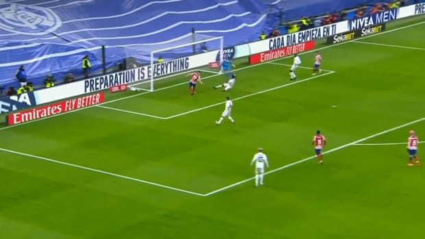 Real Madrid 3-1 Atletico Madrid: 'Kền kền trắng' ngược dòng ngoạn mục với siêu phẩm solo - Ảnh 2.