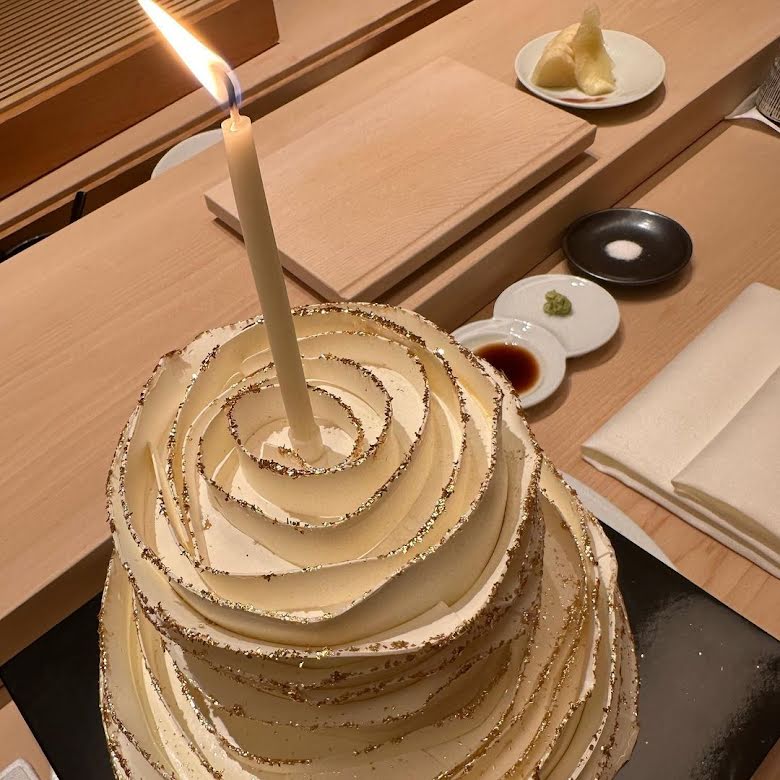 Bóc giá tiệc sinh nhật sang chảnh của Jennie (BLACKPINK): Tổ chức tại khách sạn nổi tiếng bậc nhất Hàn Quốc, chiếc bánh kem đắt đỏ bất ngờ - Ảnh 3.