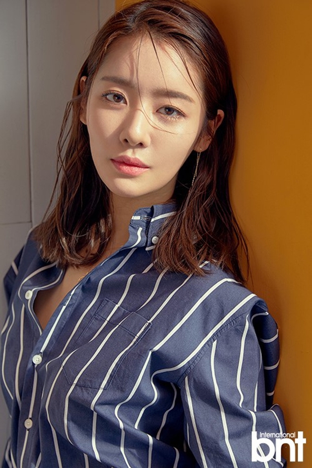 “Ác nữ bắt nạt Song Hye Kyo: Đóa hoa nở muộn có sắc vóc nóng bỏng, lại còn tốt nghiệp trường đại học danh tiếng thế giới - Ảnh 3.