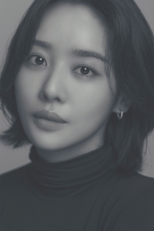 “Ác nữ bắt nạt Song Hye Kyo: Đóa hoa nở muộn có sắc vóc nóng bỏng, lại còn tốt nghiệp trường đại học danh tiếng thế giới - Ảnh 6.