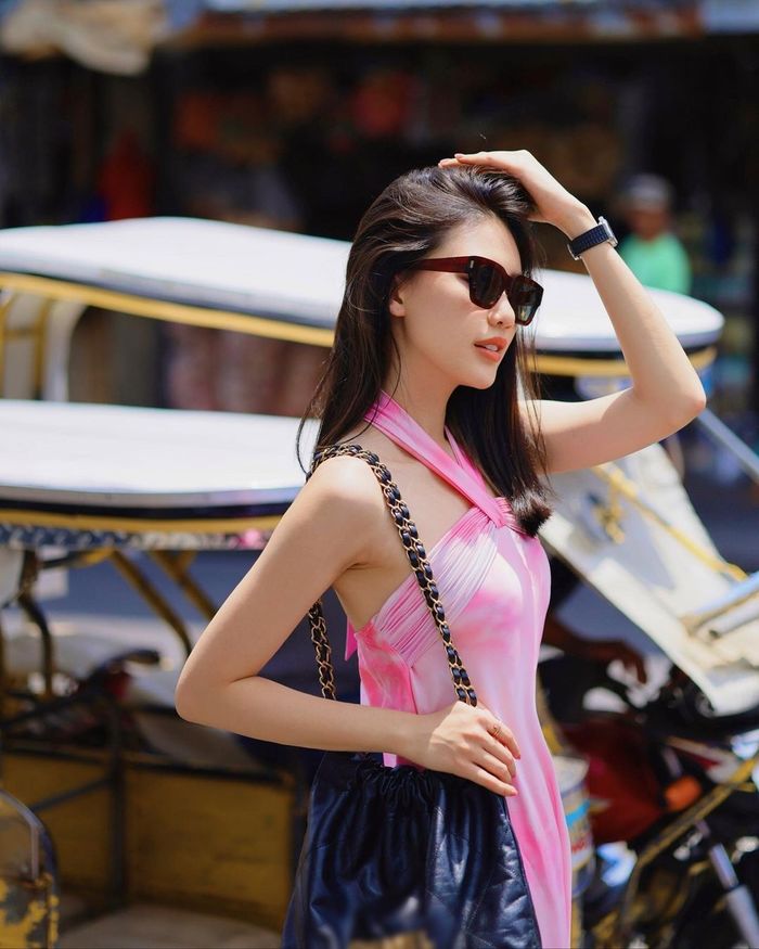 Phong cách thời trang đời thường của tân Miss Universe Vietnam: Chuộng váy áo tôn dáng - Ảnh 11.