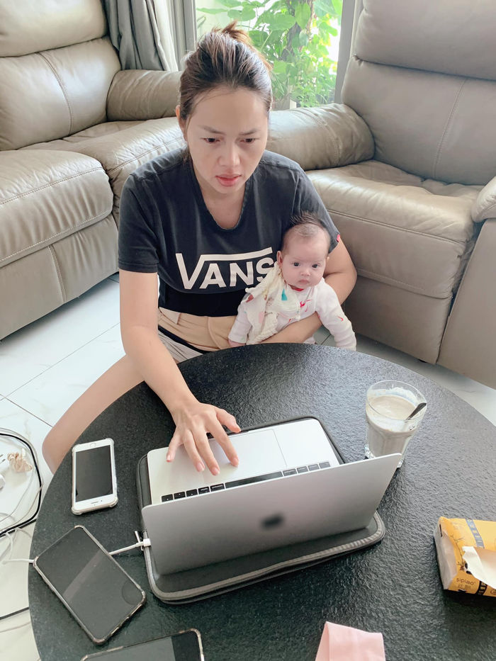 Diễm Châu bán hàng online nuôi 5 con: Học phí 1 tỷ/năm, sinh hoạt phí 300 triệu/tháng - Ảnh 4.